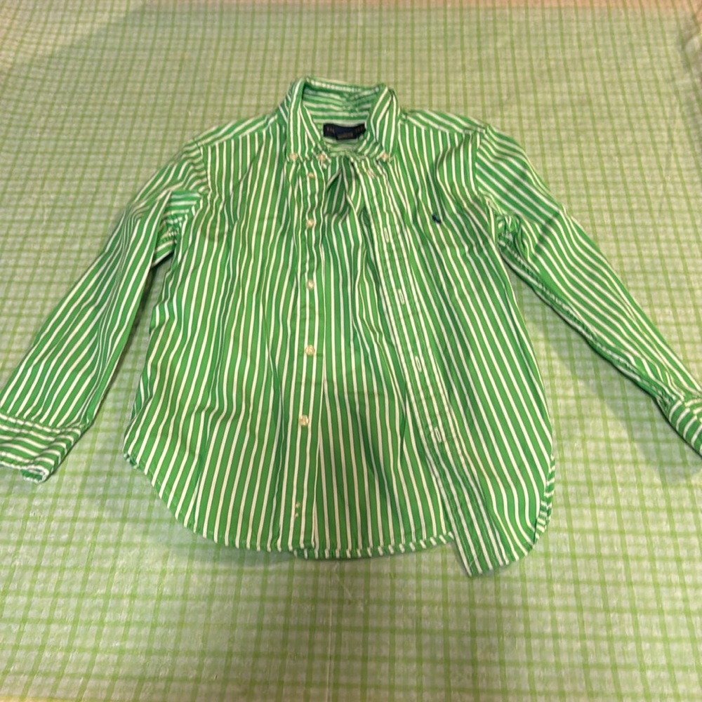 Green long sleeve polo size 5 dress shirt
